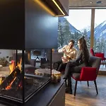 Alpine With Sauna And Balcony * Neukirchen am Großvenediger