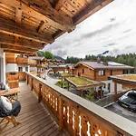 Chalet Alpine With Sauna And Balcony