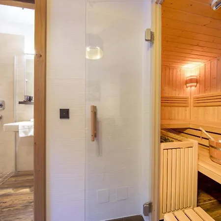 Chalet Alpine With Sauna And Balcony