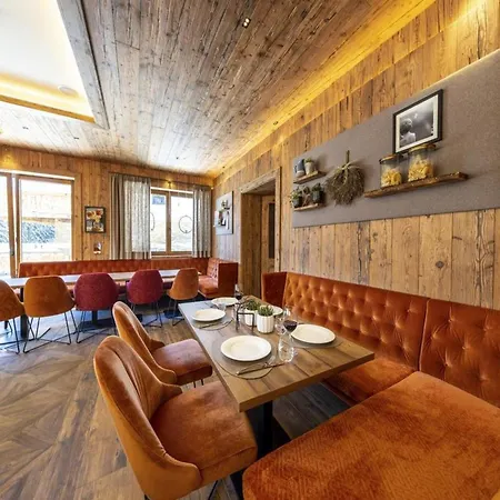 Alpine With Sauna And Balcony Neukirchen am Großvenediger