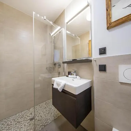 Alpine With Sauna And Balcony * Neukirchen am Großvenediger