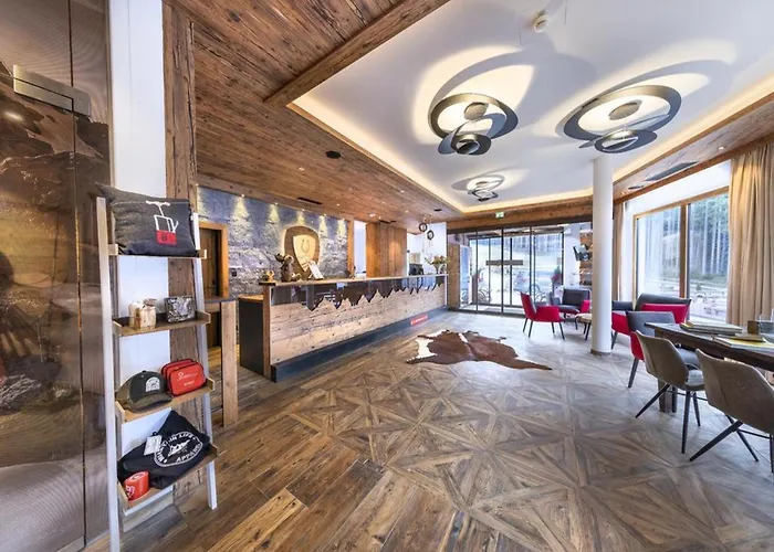 Alpine With Sauna And Balcony Chalet *