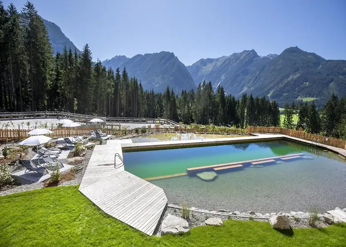 Alpine With Sauna And Balcony Chalet Neukirchen am Großvenediger