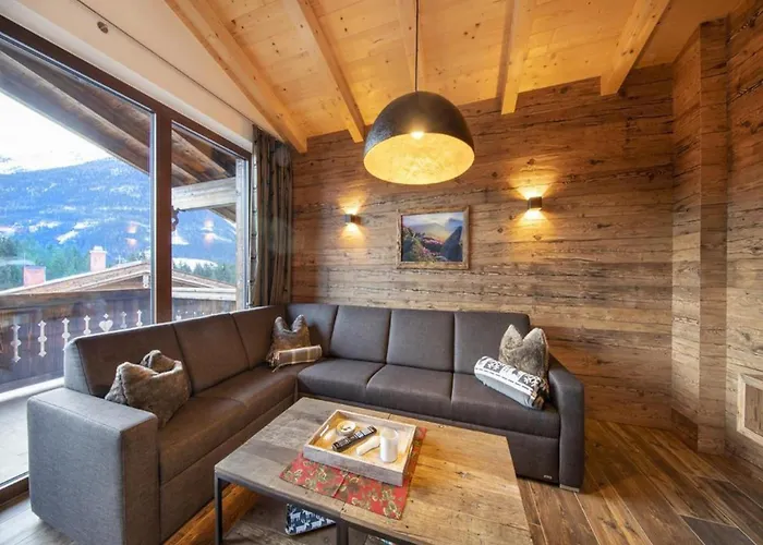 Chalet Alpine With Sauna And Balcony Neukirchen am Großvenediger